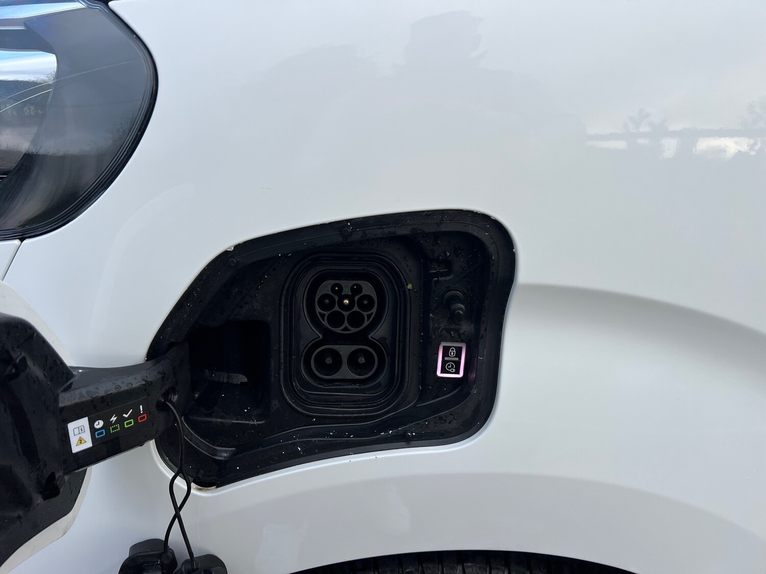 Used Peugeot e-Expert 2022 for sale - 76905168: Photo 17