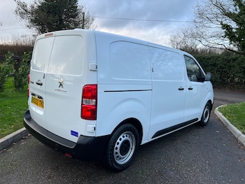 Used Peugeot e-Expert 2022 for sale - 76905168: Photo