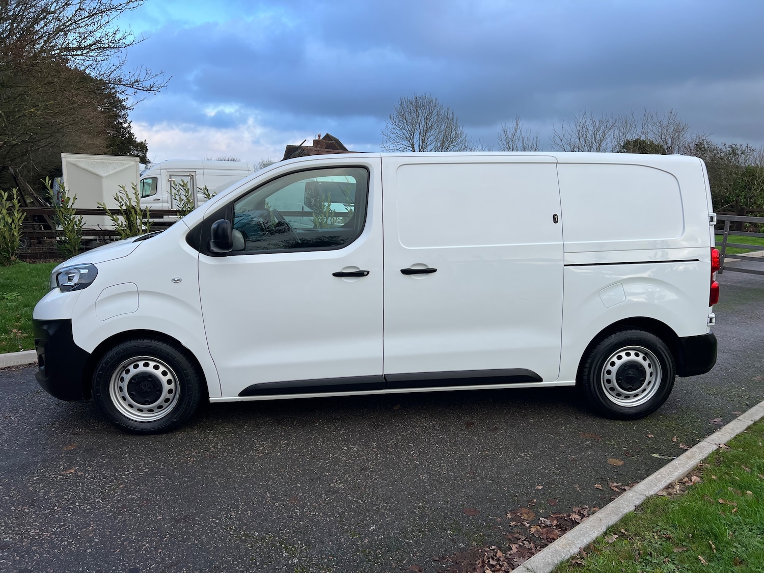 Used Peugeot e-Expert 2022 for sale - 76905168: Photo 5