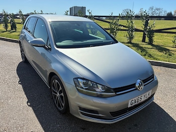 Used Volkswagen Golf 2015 for sale - 78162987: Photo