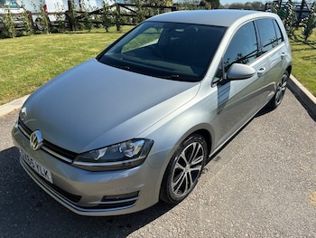 Used Volkswagen Golf 2015 for sale - 78162987: Photo