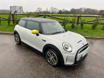 2021 (71) - 135kW Cooper S Level 2 33kWh 3dr Auto