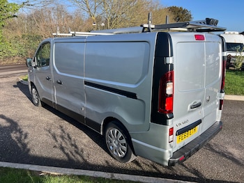 Used Vauxhall Vivaro 2019 for sale - 77567845: Photo