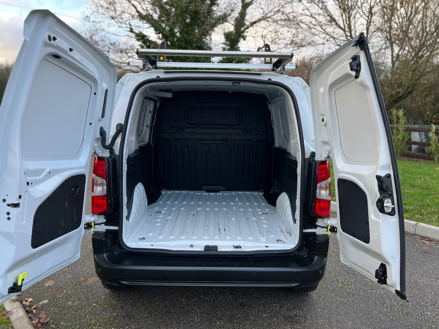 Used Vauxhall Combo 2023 for sale - 76905204: Photo 12