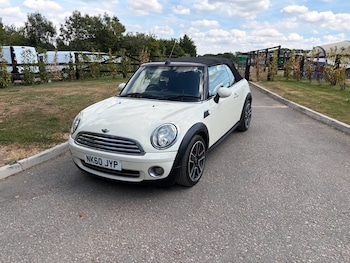 Used MINI Convertible 2010 for sale - 79482832: Photo