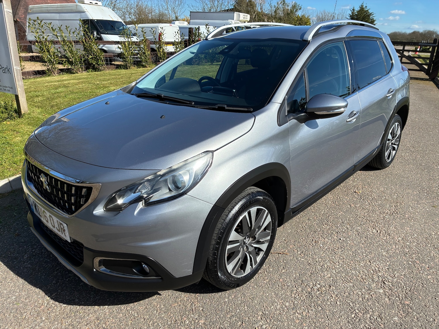 Used Peugeot 2008 2016 for sale - 78029108: Photo 3