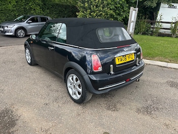 Used MINI Convertible 2010 for sale - 78864823: Photo