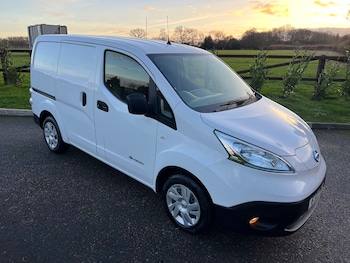 Nissan e-NV200 feature image