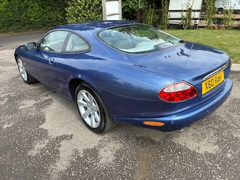 Used Jaguar XK8 2004 for sale - 78745845: Photo