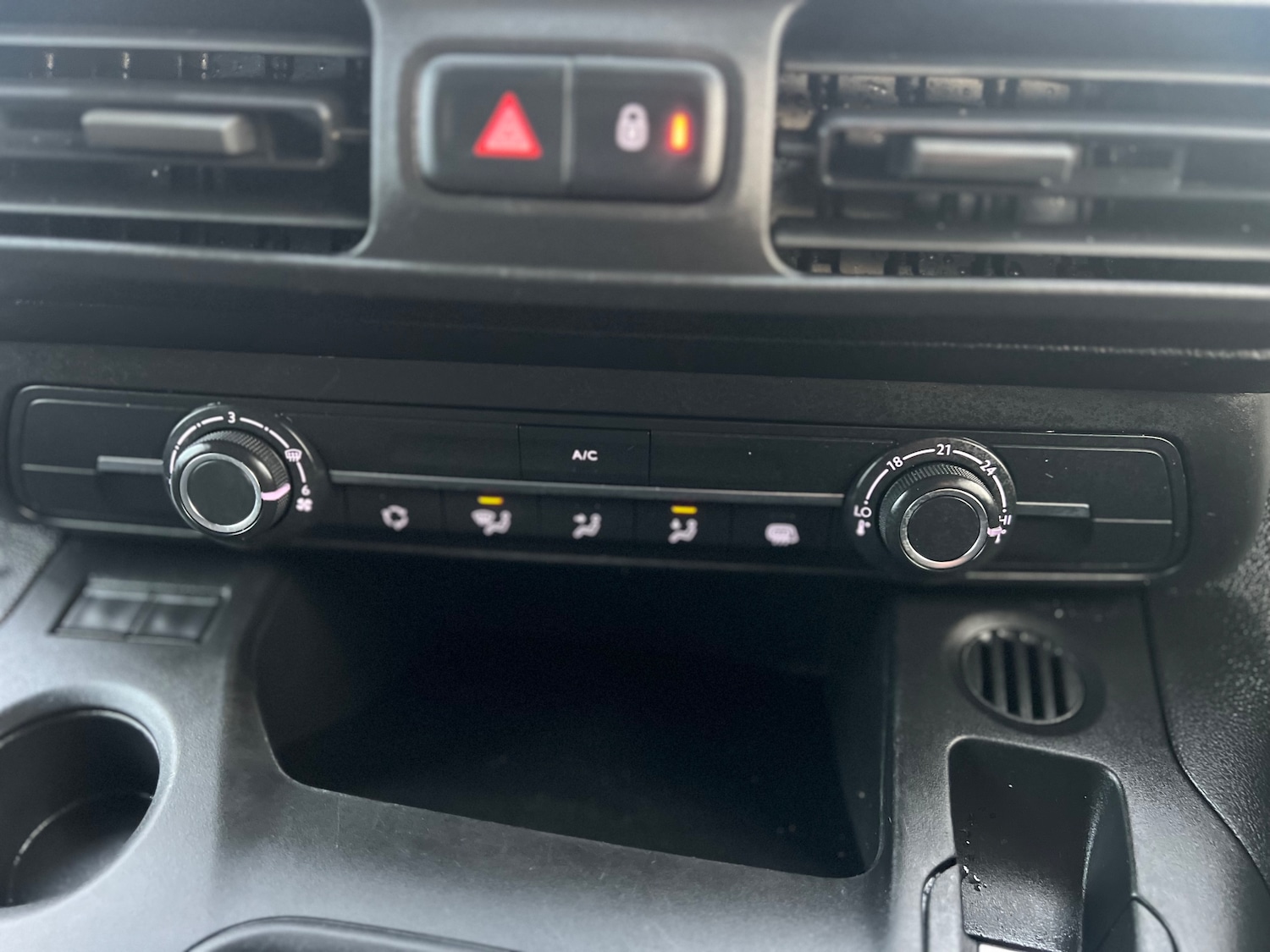 Used Peugeot Partner 2021 for sale - 76819724: Photo 11