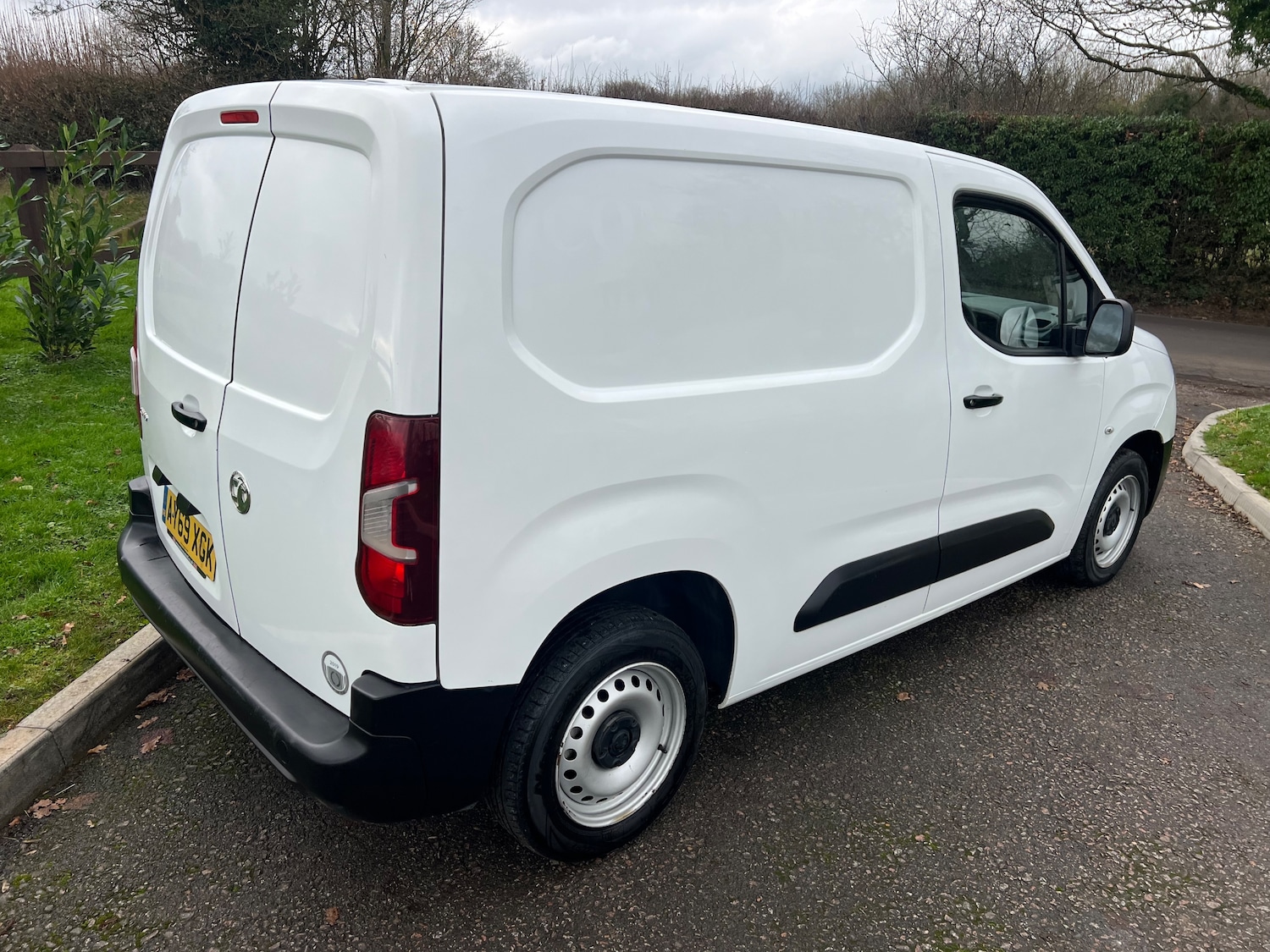 Used Vauxhall Combo 2019 for sale - 76946042: Photo 6