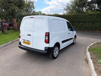 Used Peugeot Partner 2017 for sale - 79696617: Photo