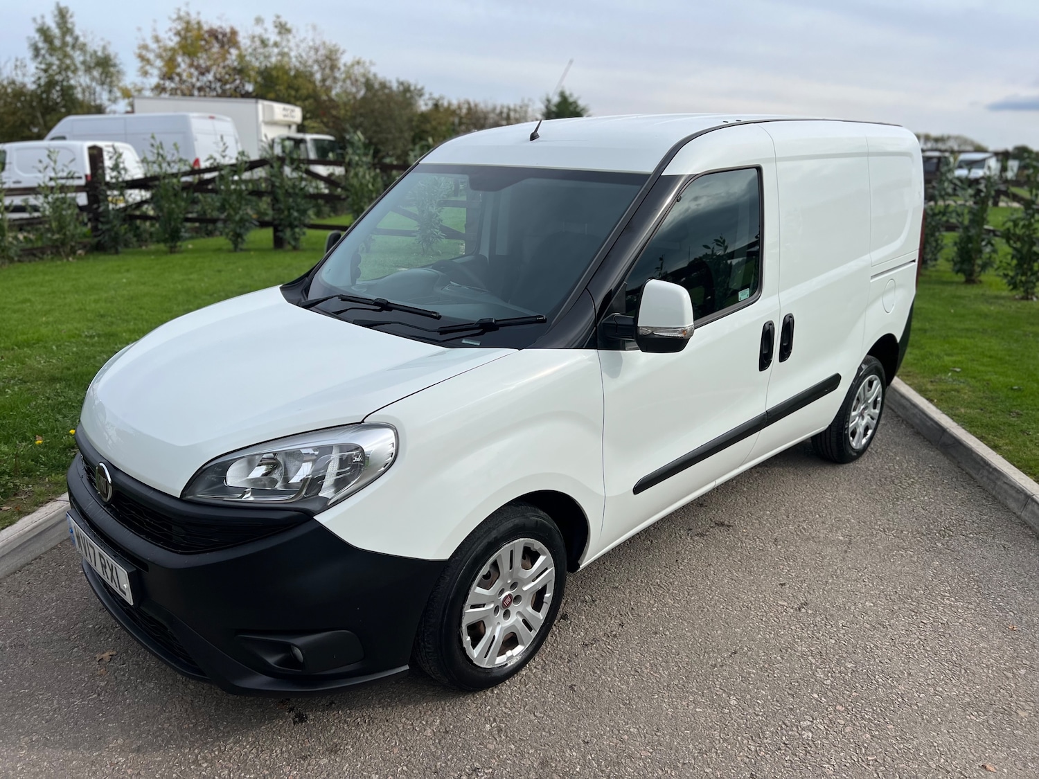 Used Fiat Doblo 2017 for sale - 76313811: Photo 2