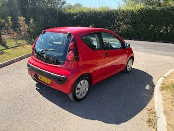 Used Peugeot 107 2014 for sale - 79463004: Photo