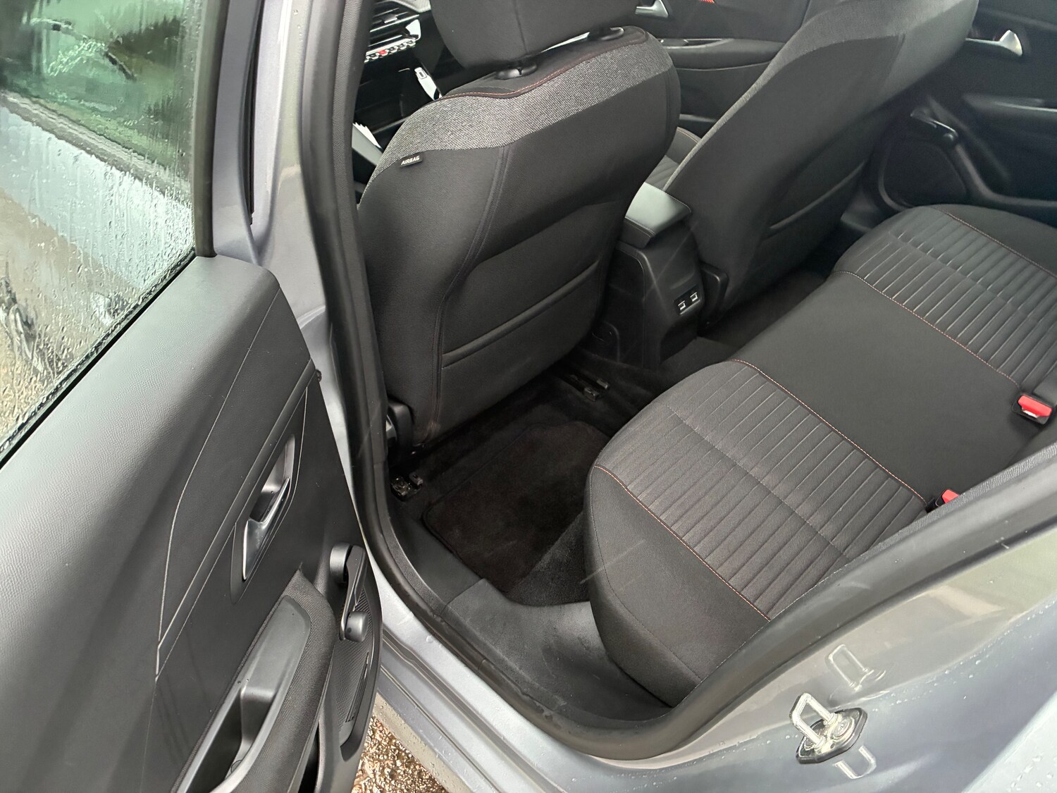 Used Peugeot E-208 for sale - 77475063: Photo 11