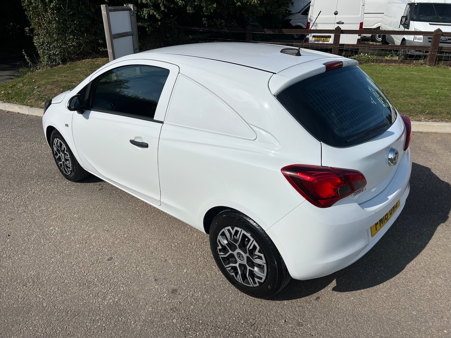 Used Vauxhall Corsa 2018 for sale - 76892359: Photo 5
