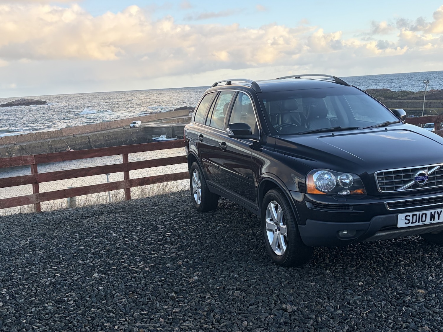 Used Volvo XC90 2010 for sale - 76699270: Photo 3