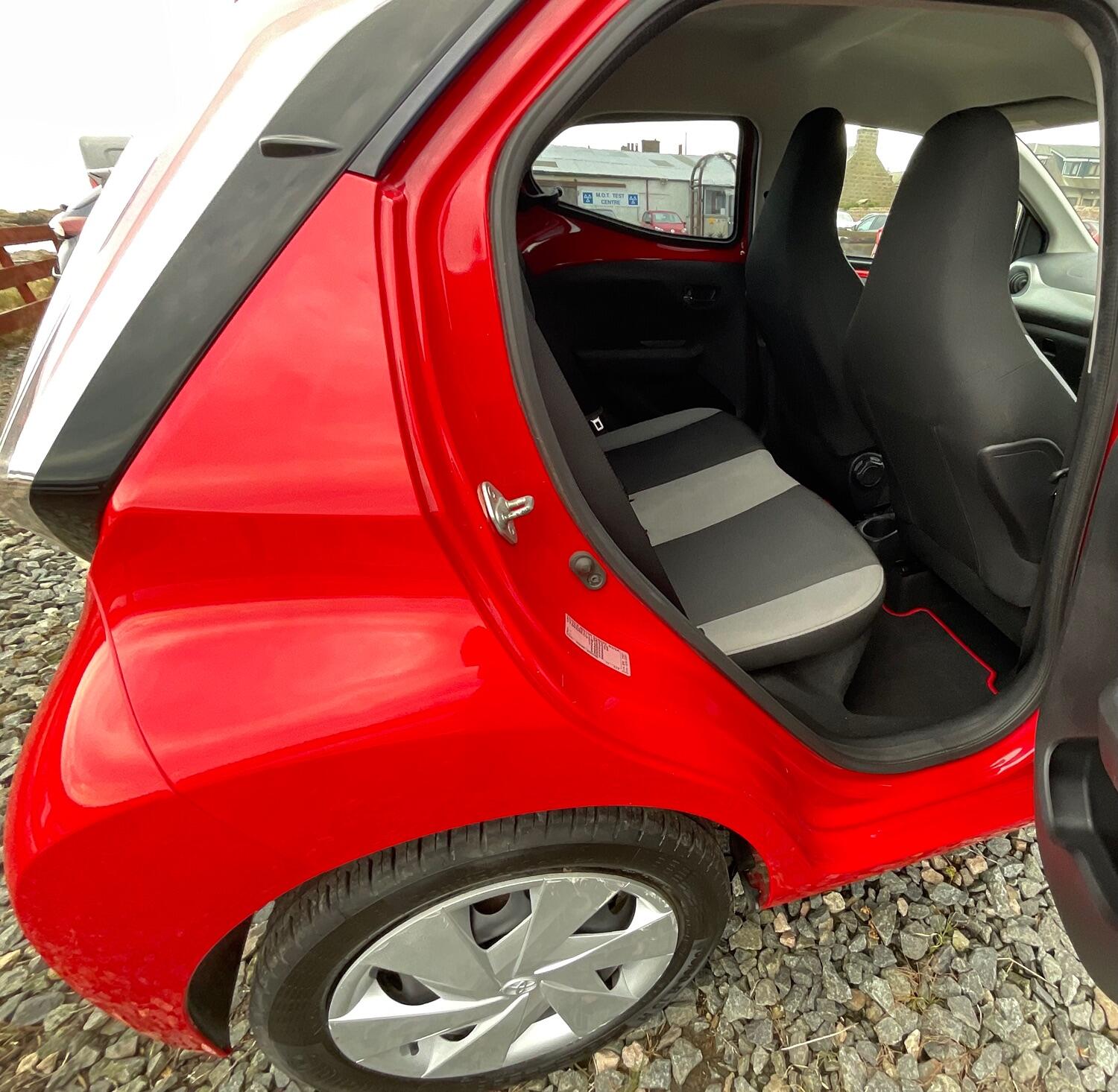 Used Toyota AYGO 2016 for sale - 76553904: Photo 14