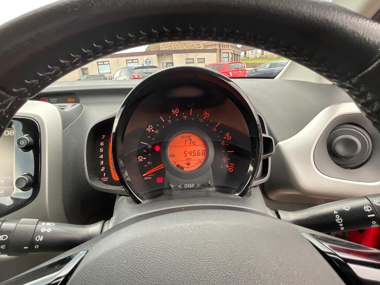 Used Toyota AYGO 2016 for sale - 76553904: Photo 16