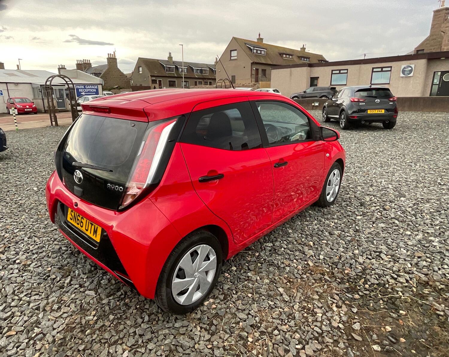 Used Toyota AYGO 2016 for sale - 76553904: Photo 5