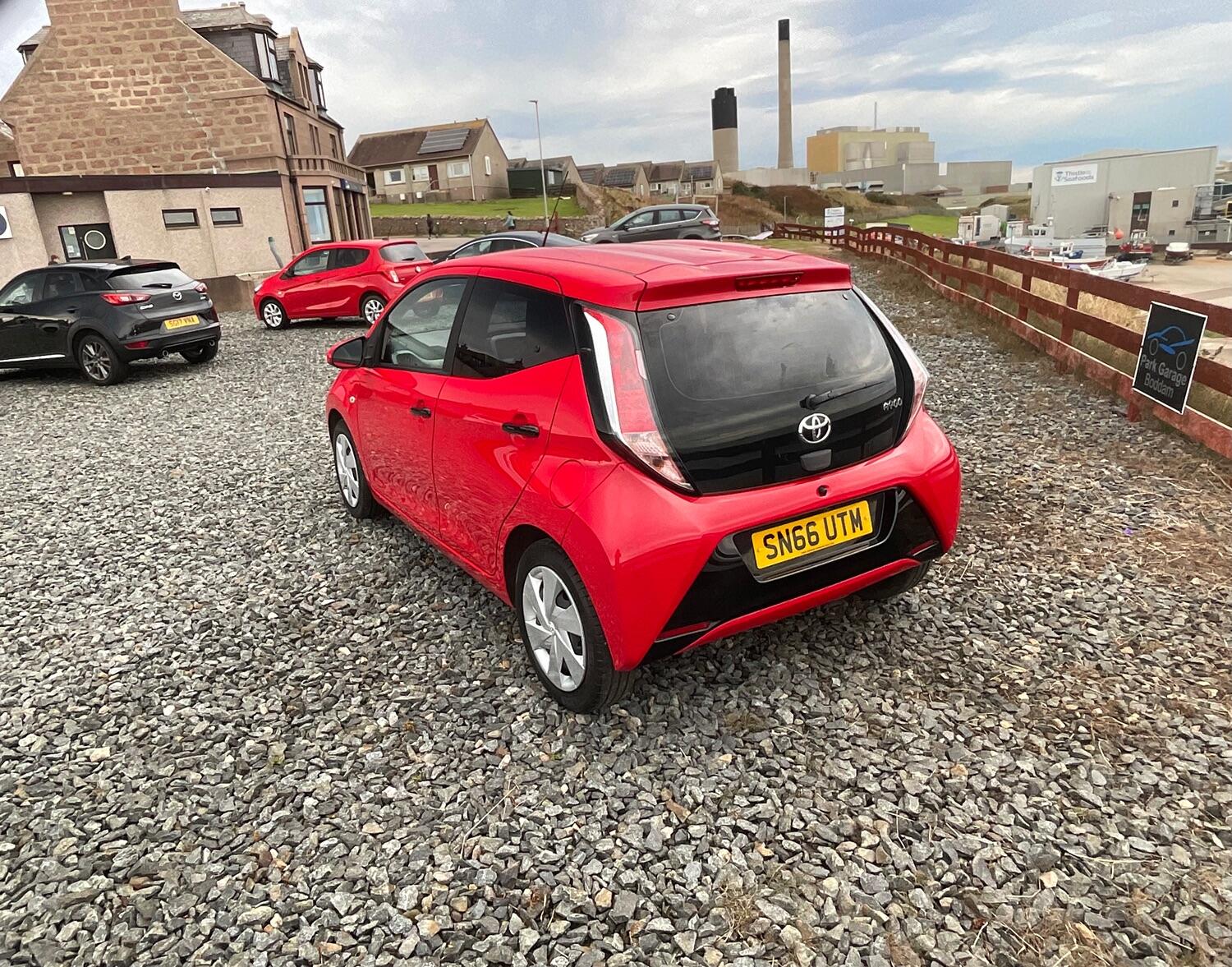 Used Toyota AYGO 2016 for sale - 76553904: Photo 7