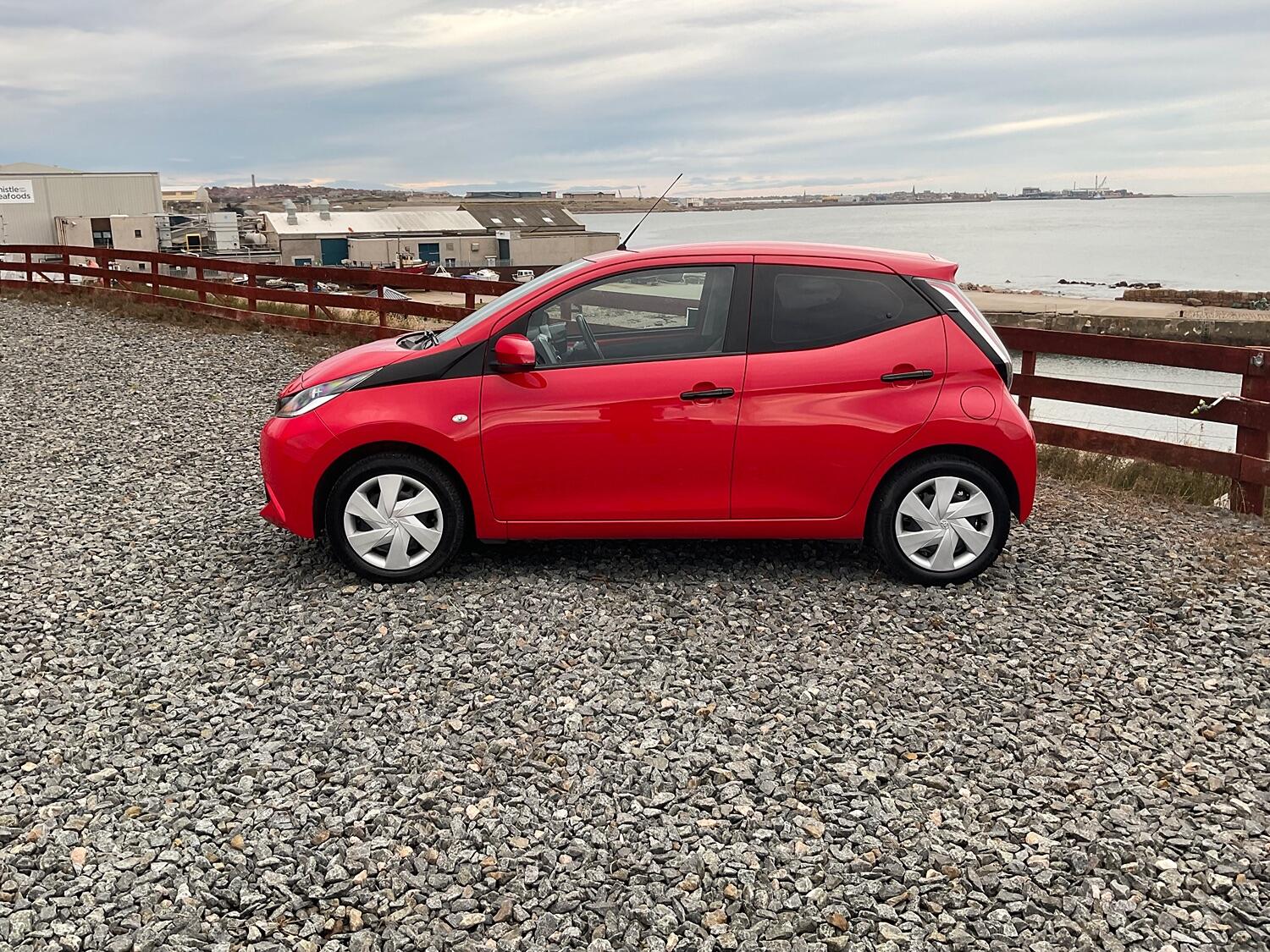 Used Toyota AYGO 2016 for sale - 76553904: Photo 8