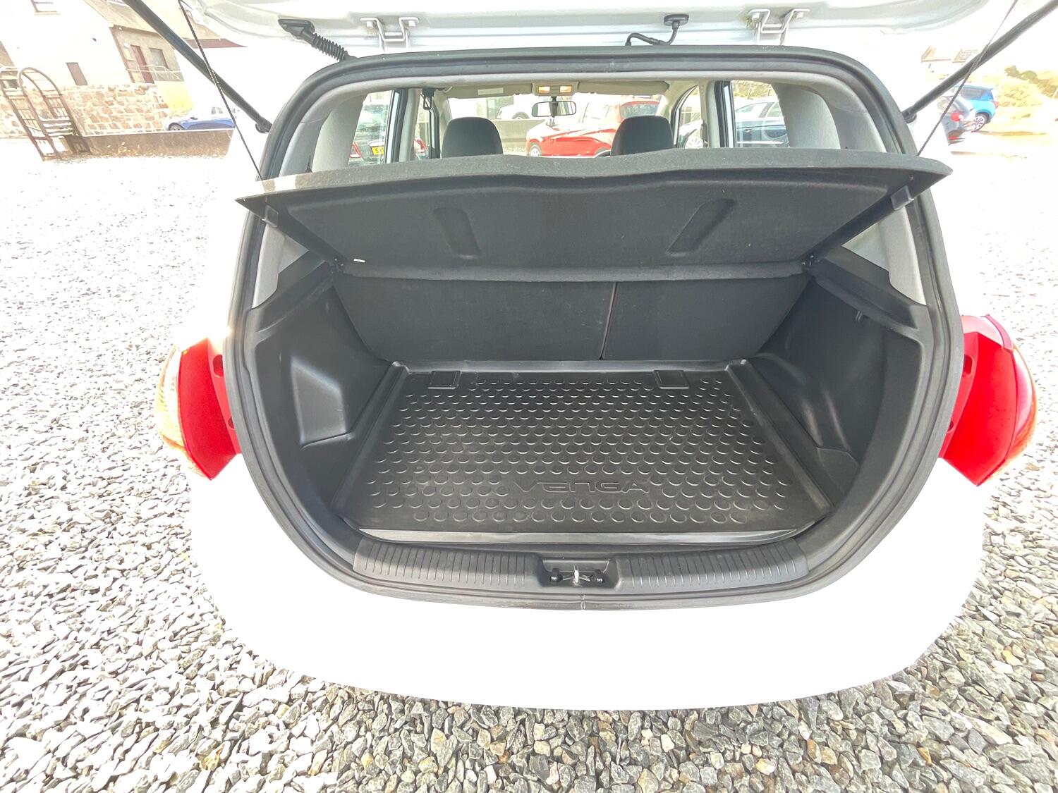 Used Kia Venga 2013 for sale - 76553902: Photo 8