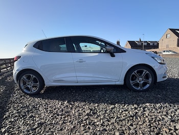 Used Renault Clio 2019 for sale - 78258299: Photo
