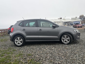 Used Volkswagen Polo 2017 for sale - 79417452: Photo