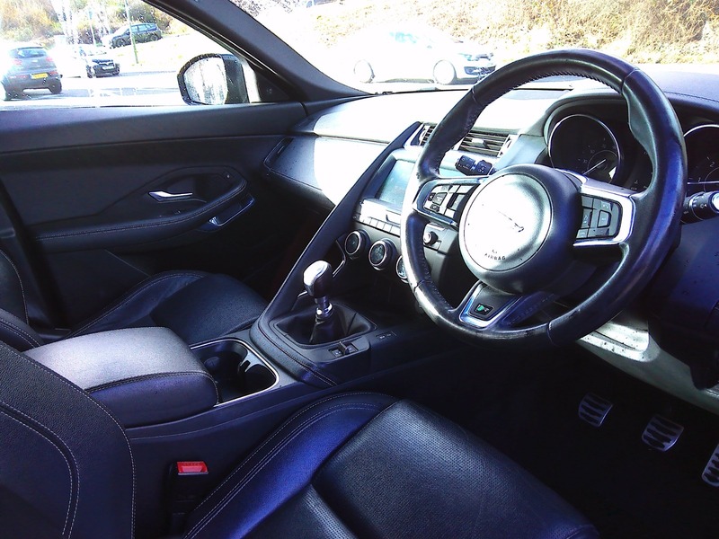 Used Jaguar E-Pace 2018 for sale - 77132628: Photo 8