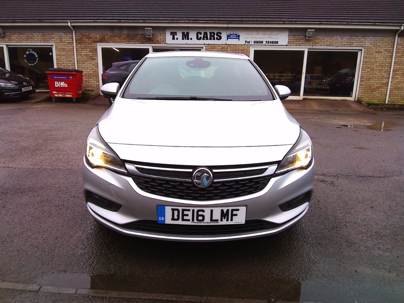 Used Vauxhall Astra 2016 for sale - 77880710: Photo 2