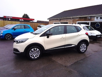 Used Renault Captur 2017 for sale - 77836516: Photo