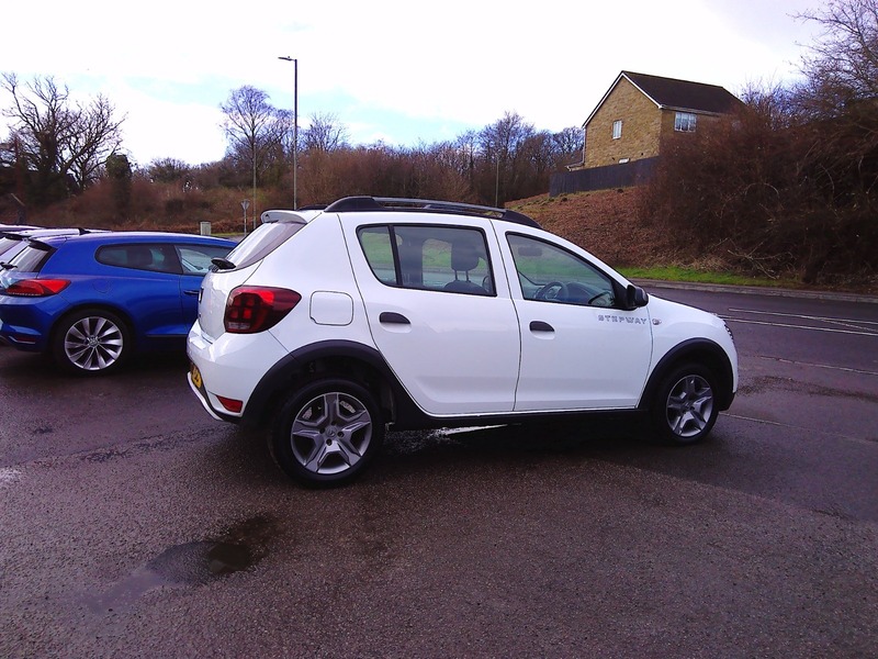 Used Dacia Sandero Stepway 2018 for sale - 77342370: Photo 6