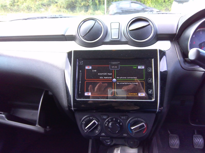 Used Suzuki Swift 2018 for sale - 77132600: Photo 10