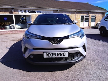 Used Toyota C-HR 2019 for sale - 79462786: Photo
