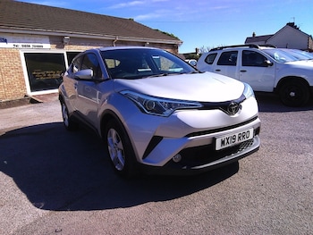 Used Toyota C-HR 2019 for sale - 79462786: Photo