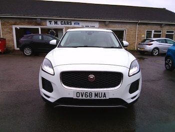 Used Jaguar E-Pace 2018 for sale - 77891444: Photo