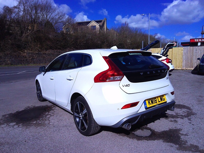 Used Volvo V40 2018 for sale - 77968116: Photo 7