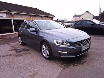 Used Volvo V60 2017 for sale - 77704189: Photo