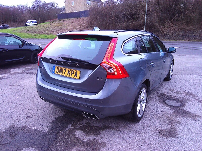 Used Volvo V60 2017 for sale - 77704189: Photo 6