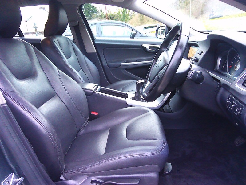 Used Volvo V60 2017 for sale - 77704189: Photo 8