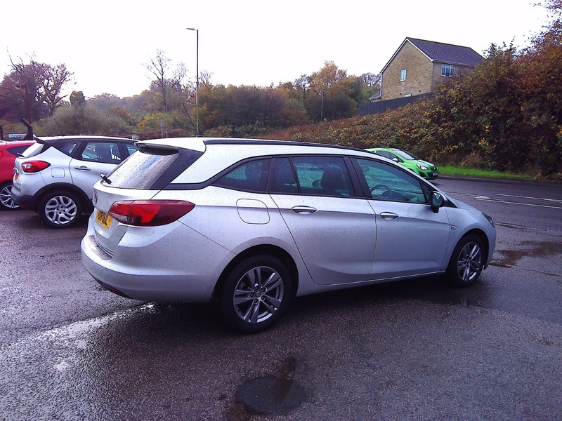 Used Vauxhall Astra 2018 for sale - 77132580: Photo 4