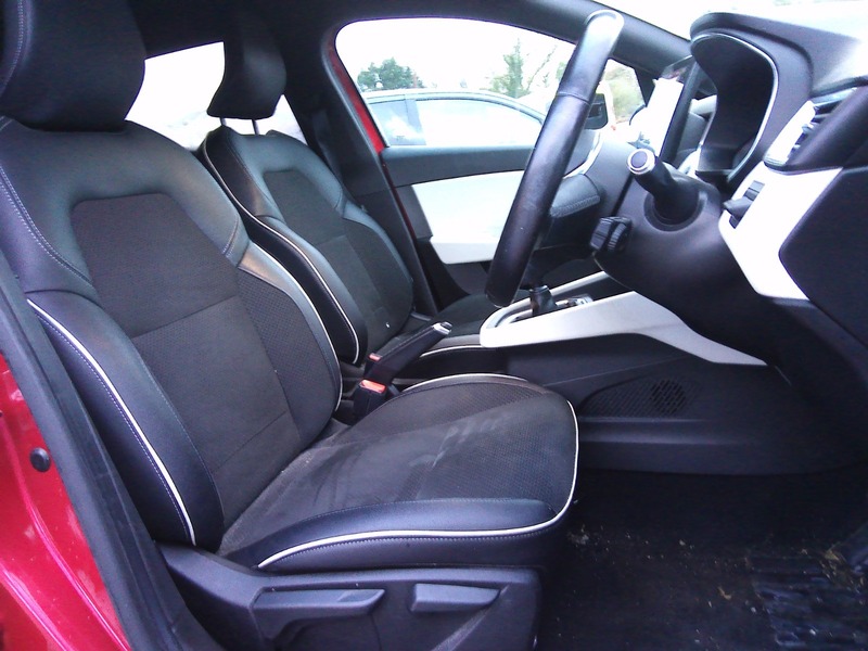 Used Renault Clio 2021 for sale - 77132630: Photo 9