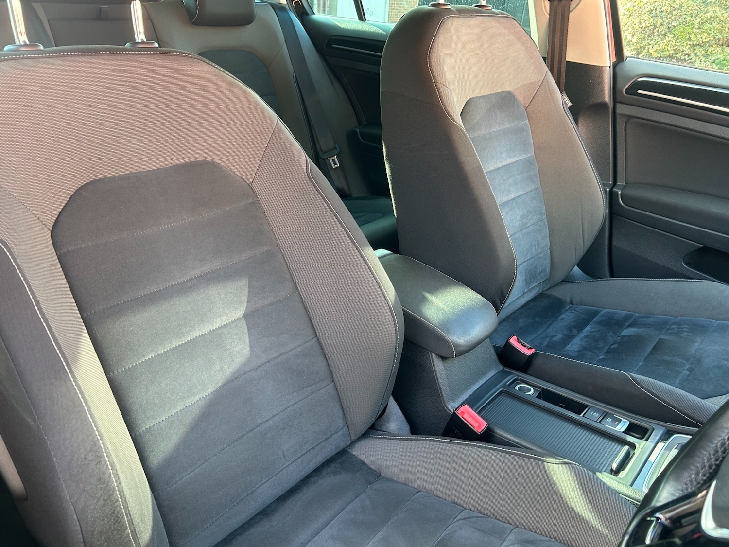 Used Volkswagen Golf 2014 for sale - 77589990: Photo 12