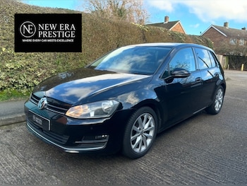 Used Volkswagen Golf 2014 for sale - 77589990: Photo