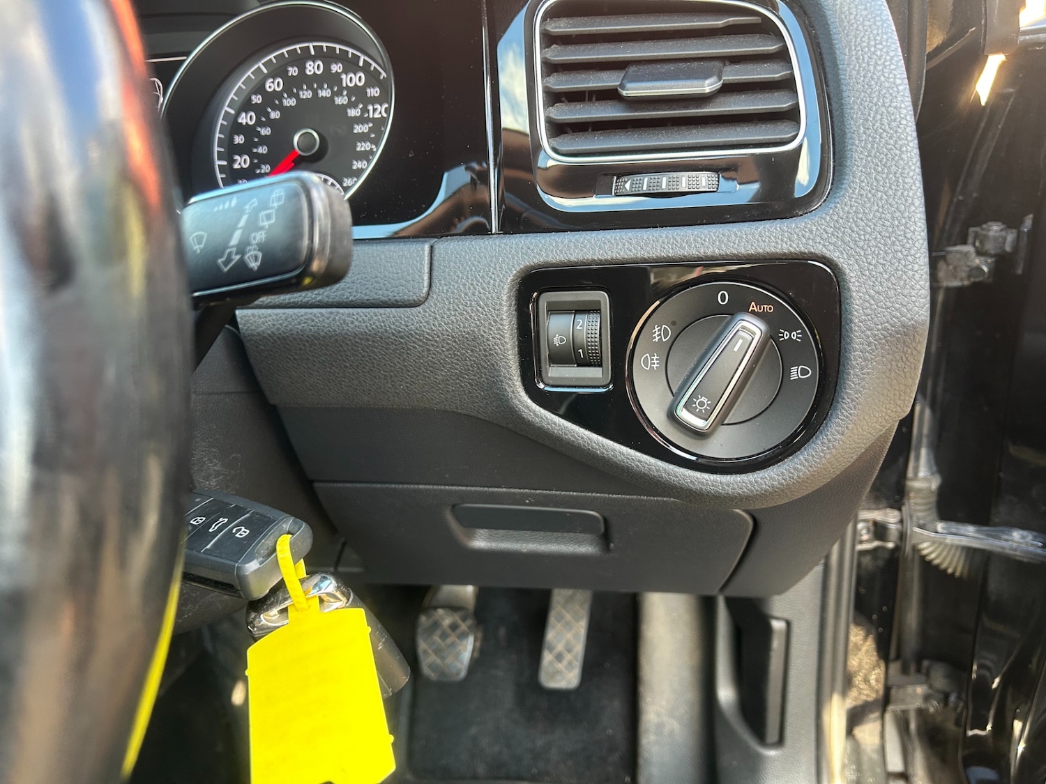 Used Volkswagen Golf 2014 for sale - 77589990: Photo 20