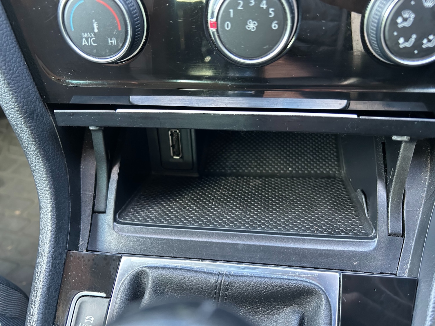 Used Volkswagen Golf 2014 for sale - 77589990: Photo 24