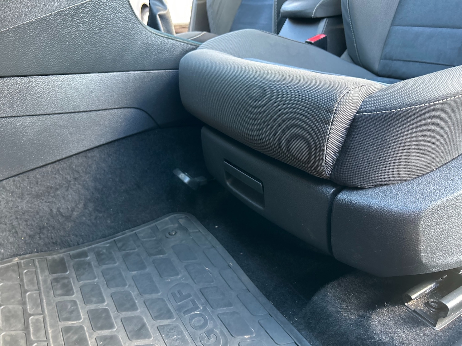 Used Volkswagen Golf 2014 for sale - 77589990: Photo 37