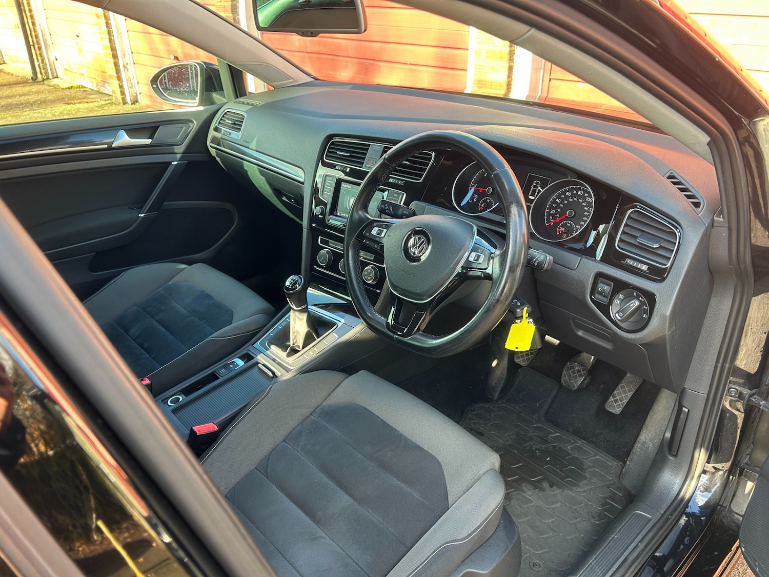 Used Volkswagen Golf 2014 for sale - 77589990: Photo 8