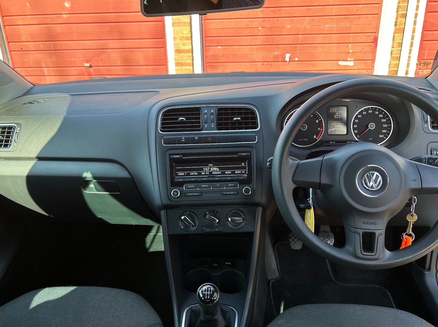 Used Volkswagen Polo 2014 for sale - 77641507: Photo 16